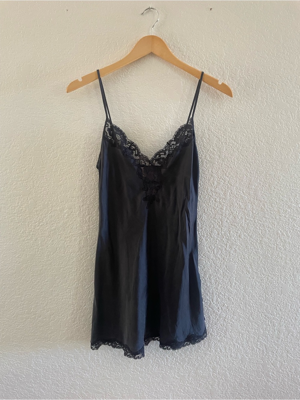 Vintage Y2K Victoria's Secret 100% Silk Black Lace Slip Dress Whimsigoth *Flaw*